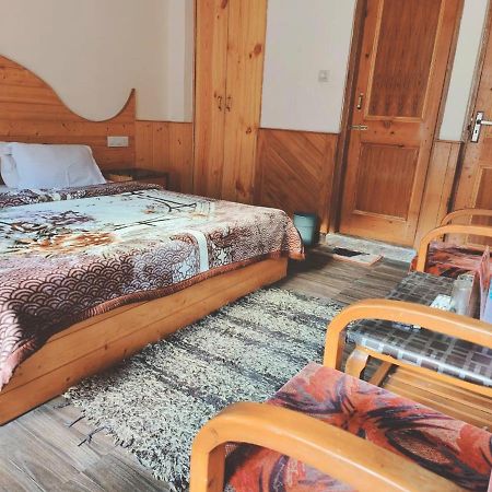 Hotel Hadimba Regency ! Free 4 Wheeler Parking ! Mountain View Rooms ! Near Mall Road Manali Екстериор снимка
